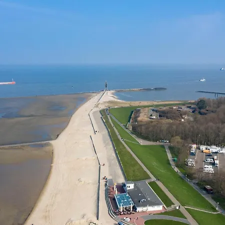 Apartment Trafalgar 232